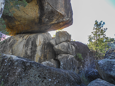 Striking Geological Formations at Cranky Rock