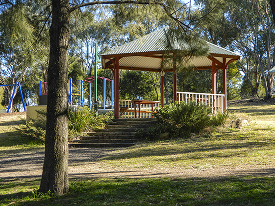 Darrel Barnes Park - Lake Inverell