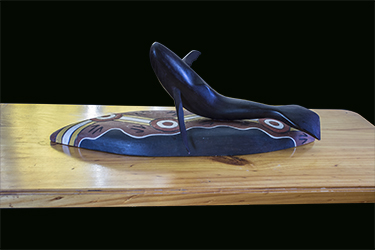 Koori Artist Colin Isaacs' whale carving